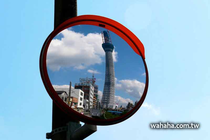 2010日本行：可看到 Tokyo Sky Tree 的三面鏡子