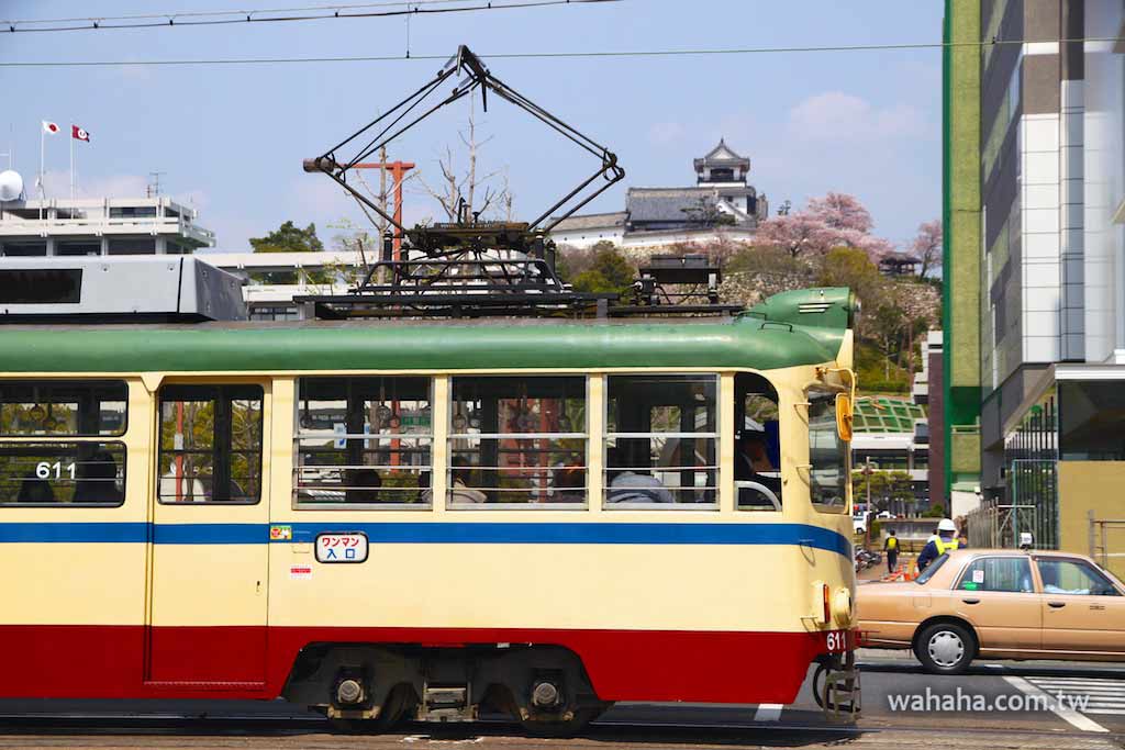 怒濤更新之路面電車(87)：車窗外的風景，高知城（とさでん交通）