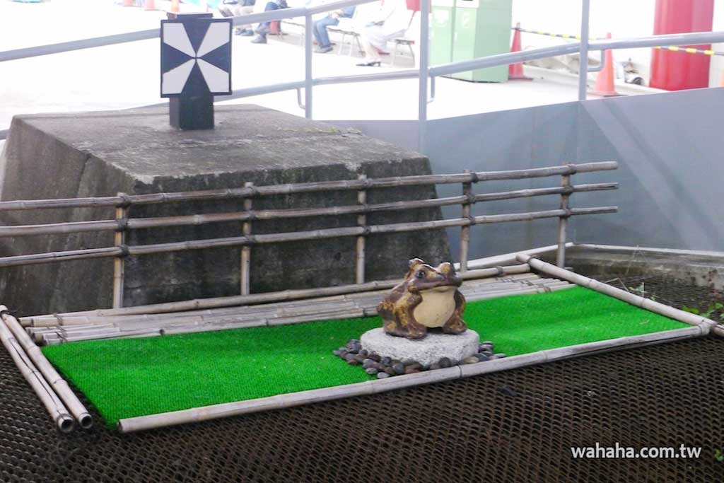 怒濤更新之路面電車(54)：江之電鎌倉站列車緩衝器上的小青蛙
